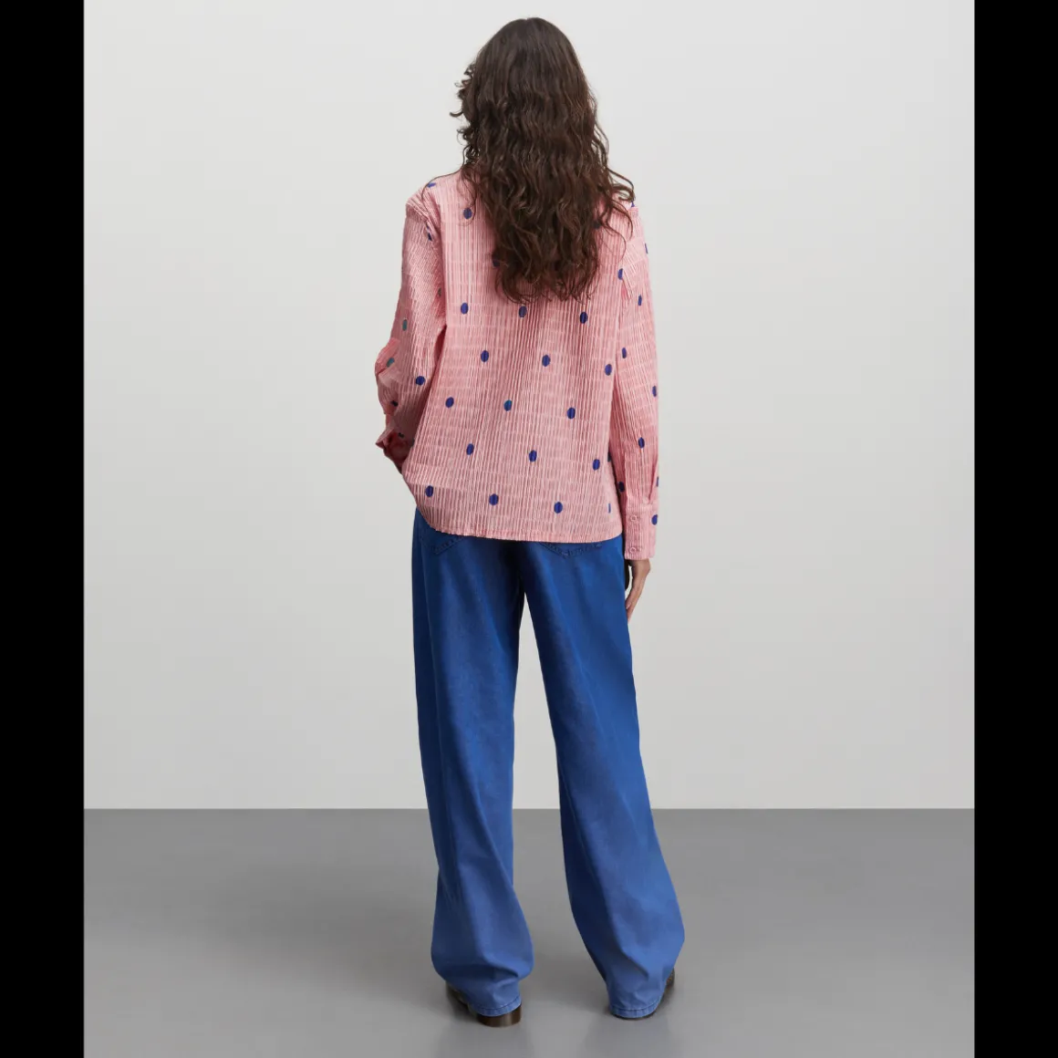 mads_nrgaard_crinckle_pop_2.webp Mads Nørgaard Crinckle Pop Bara Shirt