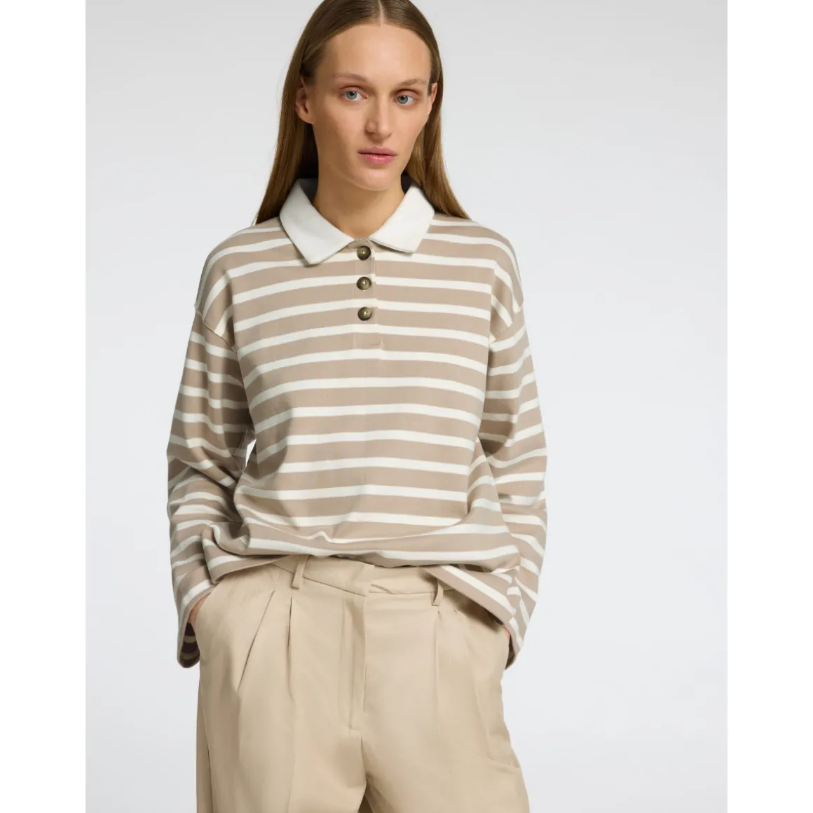 selected_femme_wada_ls_st_4.webp Selected Femme Wada LS Stripe Collar Top