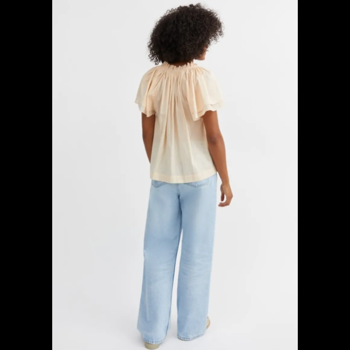 skall_studio_grace_blouse_3-1.webp Skall Studio Grace Blouse